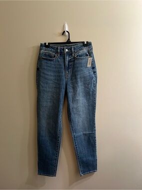 Old Navy High Rise OG Straight Secret Smooth Pockets Women’s Size 4 Jeans NWT